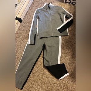 Norma Kamali 2 piece set size XL. NWT